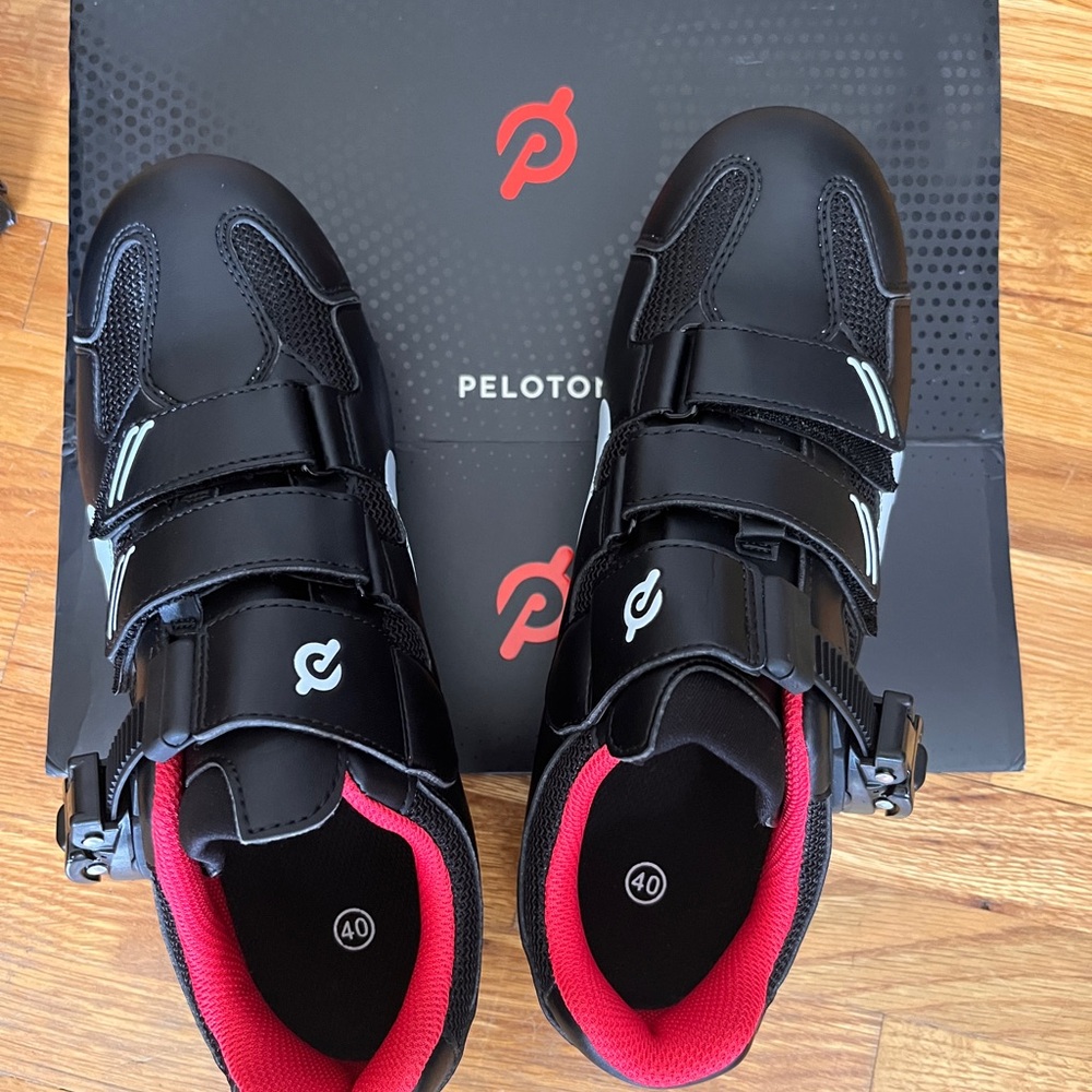 Peloton Cycling Shoes, Size 40, Like New, Delta Clips Included!